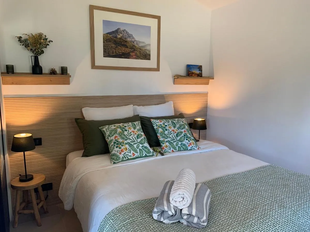 Penzion Hotel La Parenthese Saint Donat Aix-en-Provence