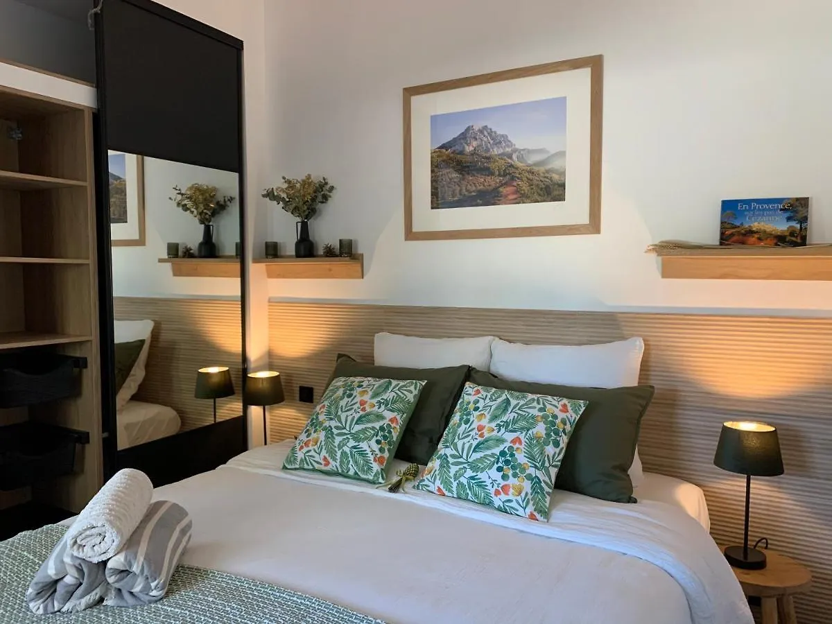 Hotel La Parenthese Saint Donat Aix-en-Provence Frankreich