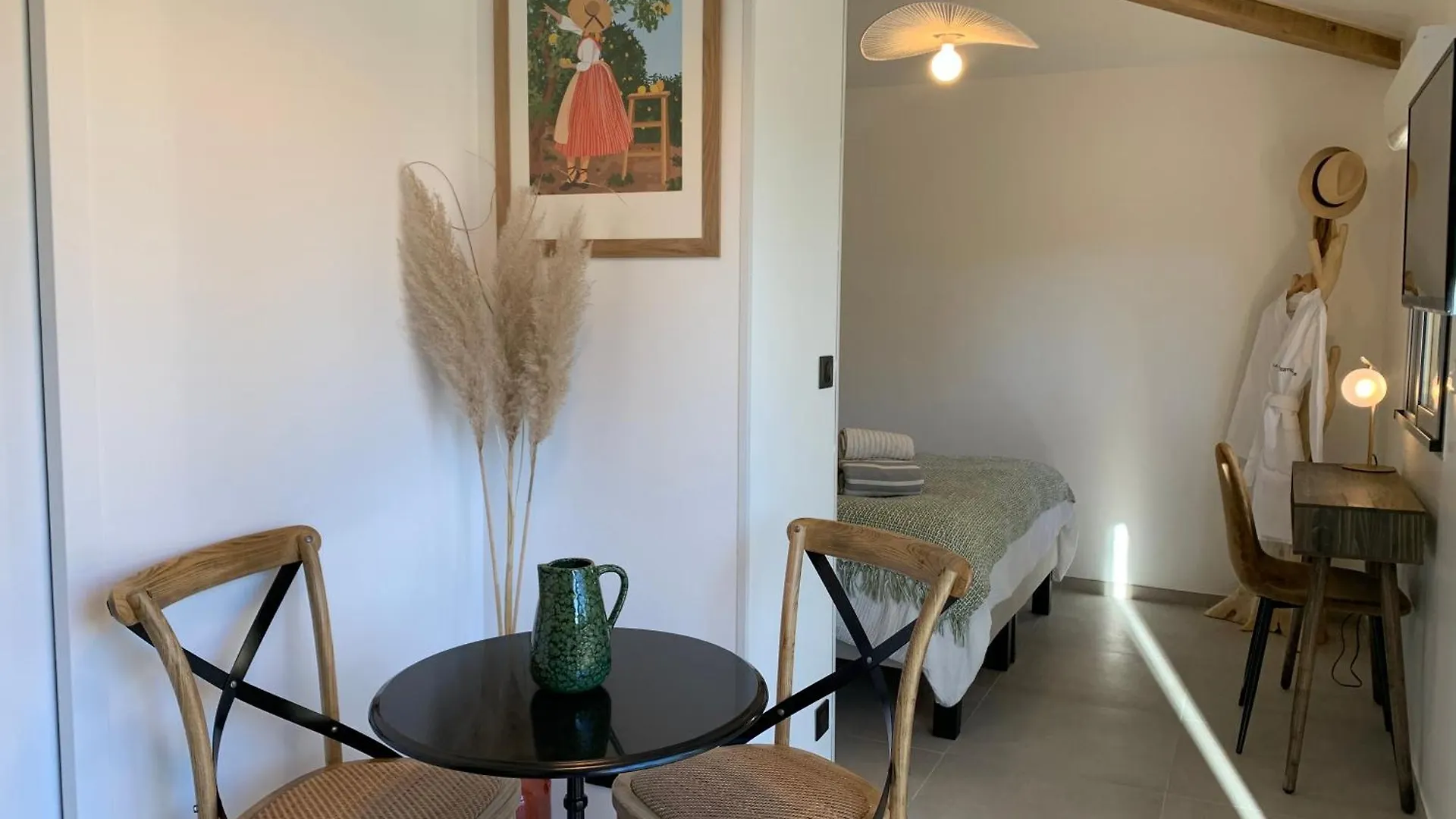 Gasthof Hotel La Parenthese Saint Donat Aix-en-Provence
